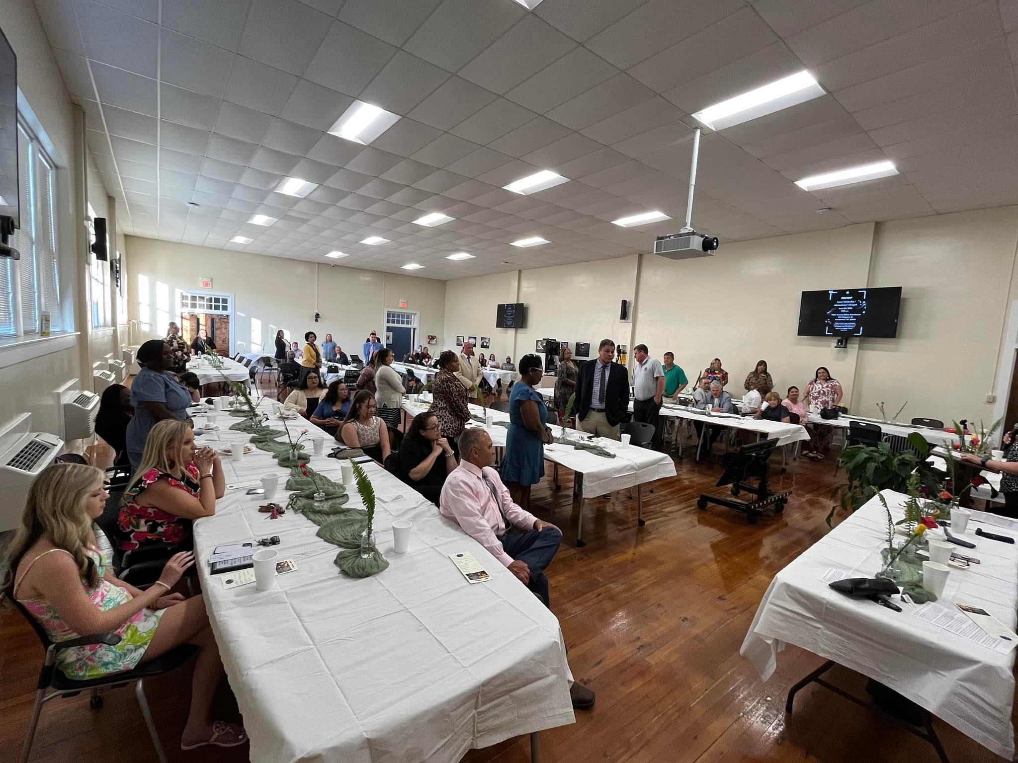 Public Schools of... - Public Schools of Robeson County