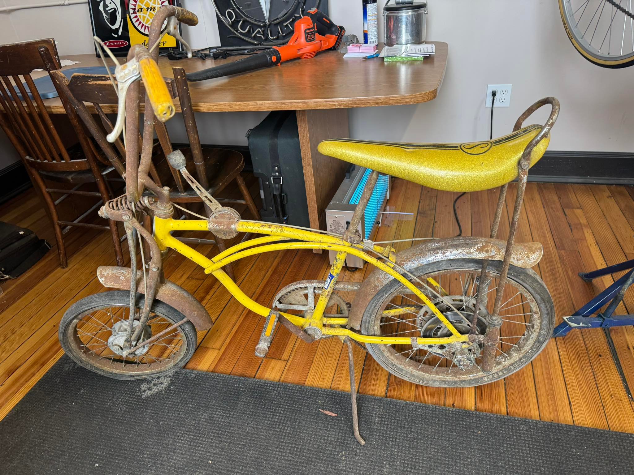 ぷっちゃんさま専用 Schwinn StingRay 1973年製 シュウィン Restoring a 1973 Schwinn Sting-Ray Lemon Peeler bike