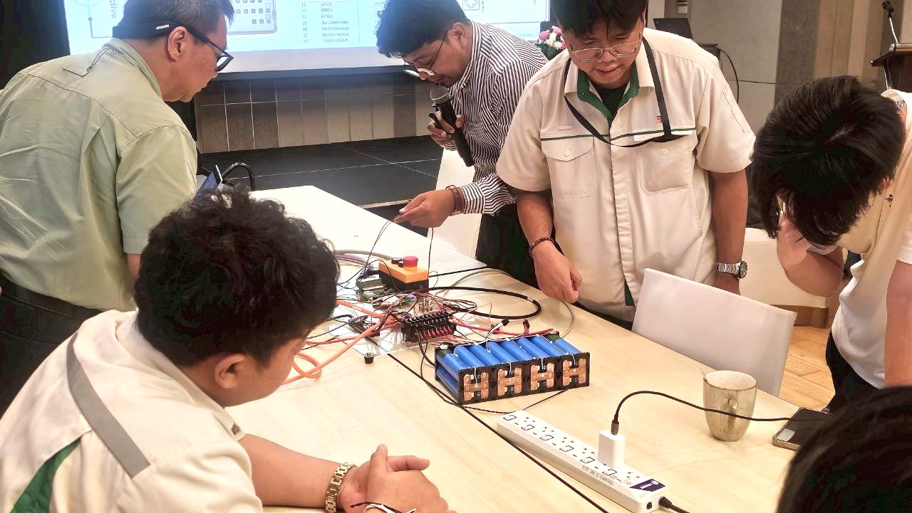 🎖 EEI ปั้นวิศวกรไทย! 👷 ขับเคลื่อนอุตสาหกรรมแห่งอนาคต ด้วยหลักสูตร 