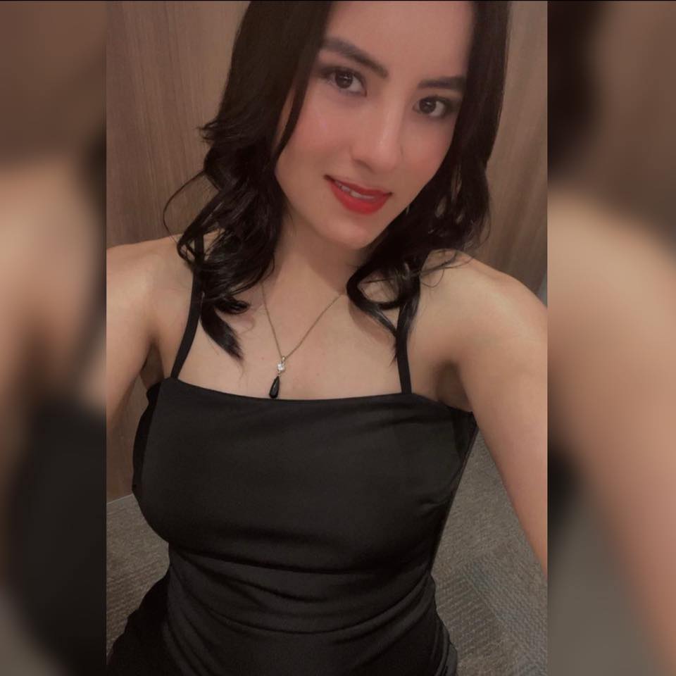 Adriana Marin