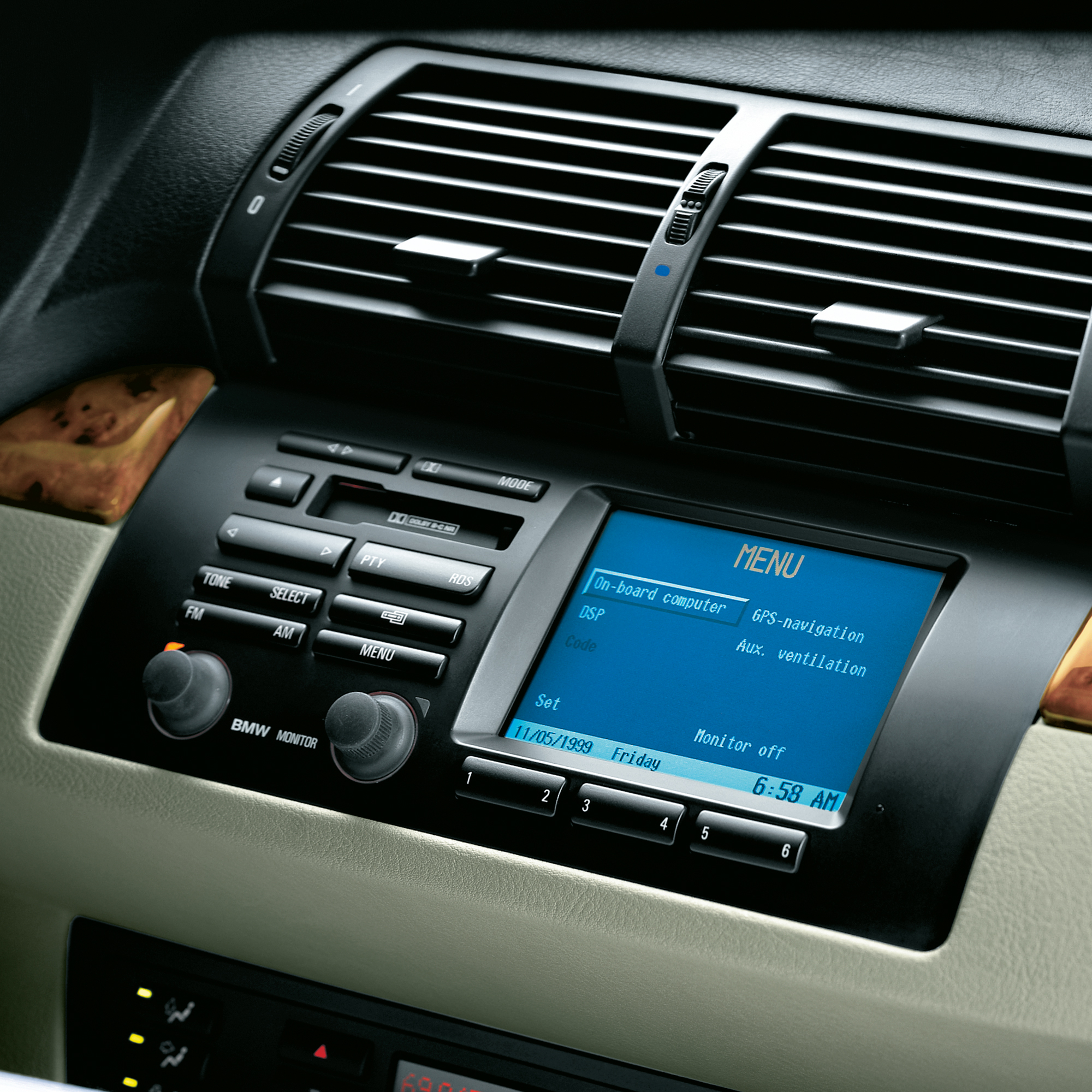 BMW - A new millennium on display. Onboard with the BMW X5 E53. | Facebook