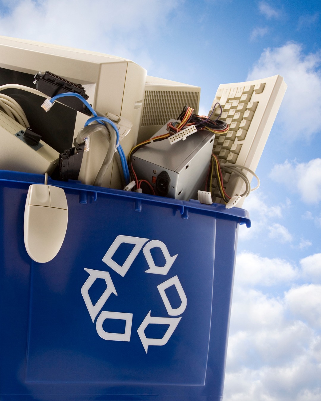 Sustainable - ♻️📱 Only 2 WEDNESDAYS LEFT to recycle your electronics! 📀 ...