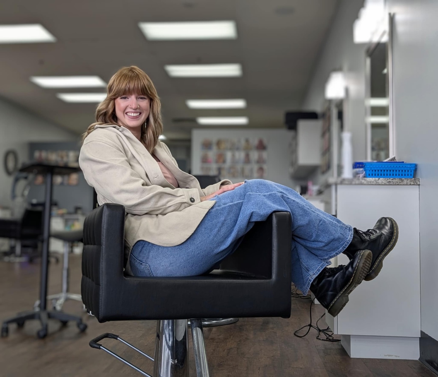 Welcome to the Team, Abi! We’re so... - Custom Hair Lounge | Facebook