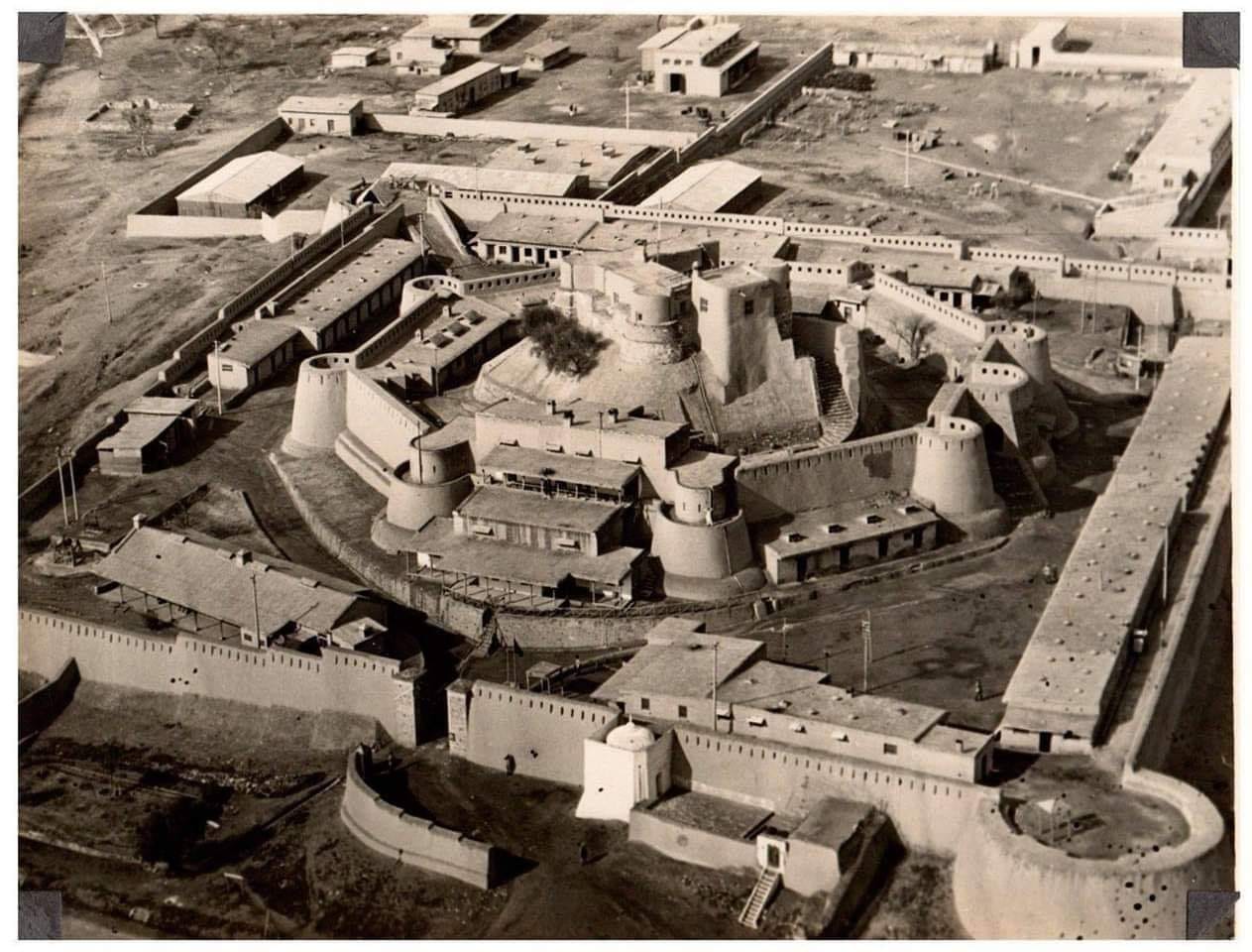 An Aerial View Of Jamrud Fort In The... - Sikhi - Ikk Dharam