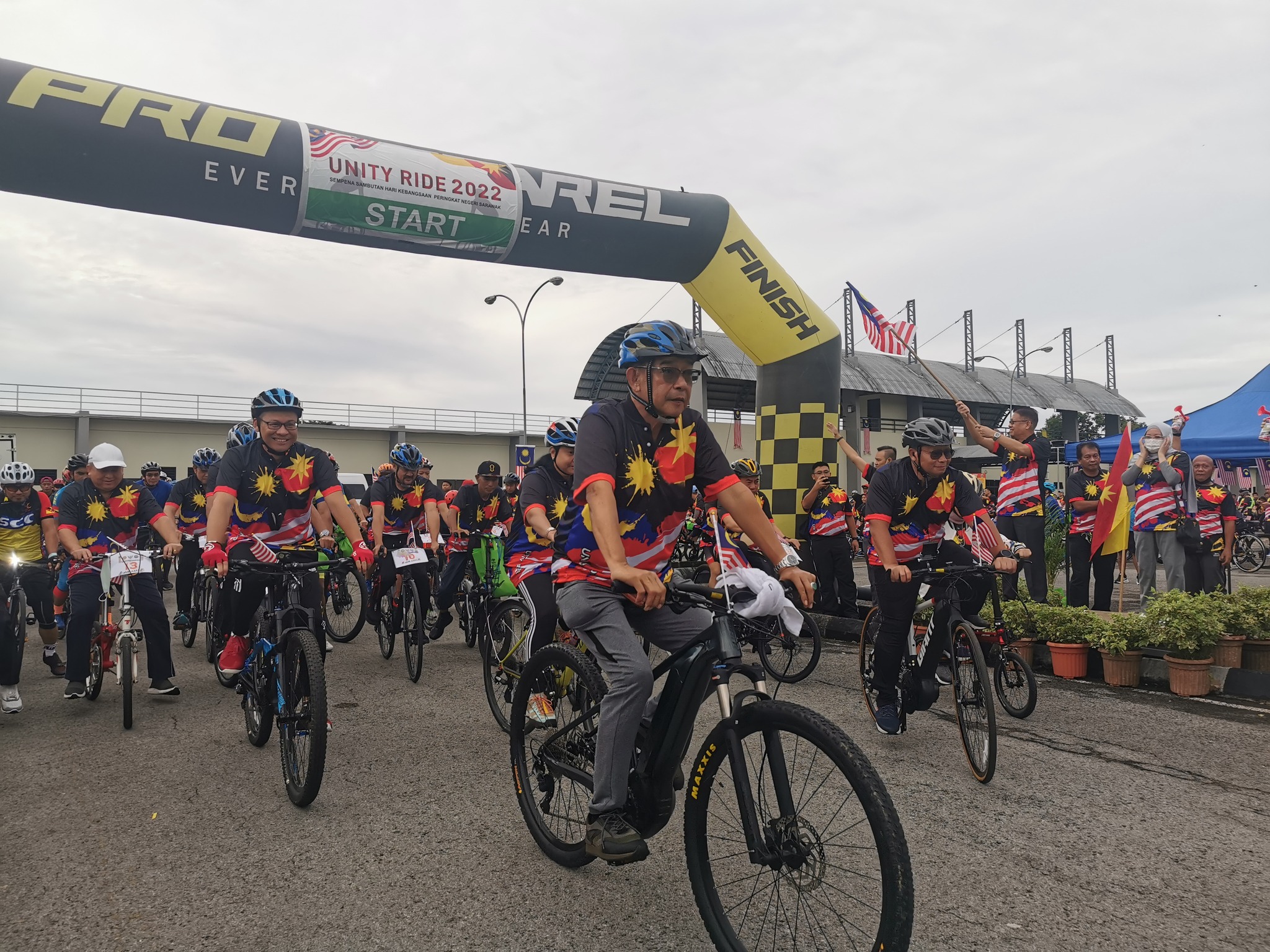 Suara Sarawak - Unity Ride disertai masyarakat berbilang... | Facebook