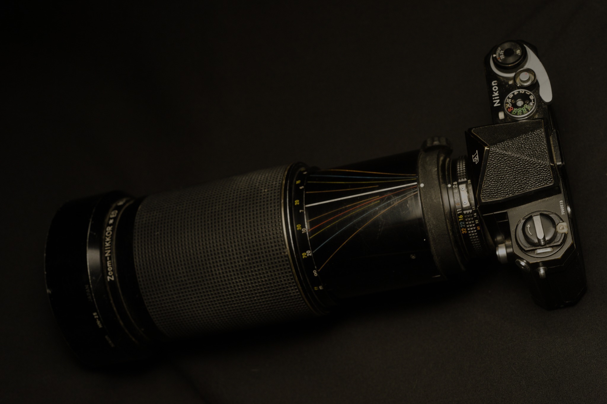 Nikon 80 200mm f.28D ED (1.300g)