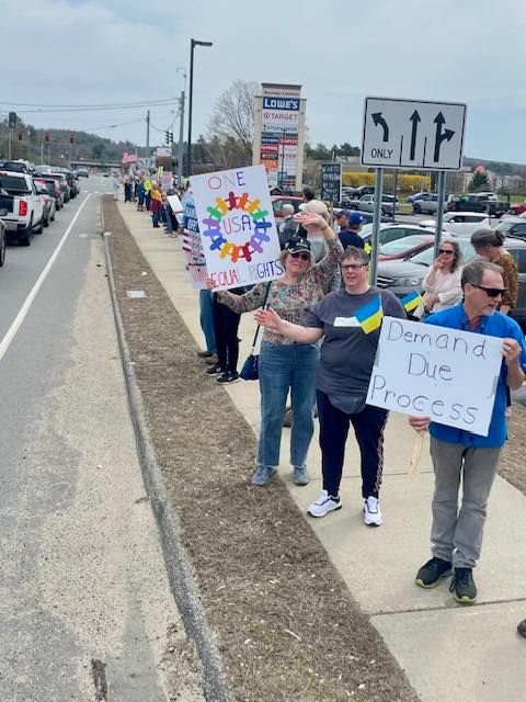WINY - FROM THE WINY RADIO NEWSROOM: PROTEST AT ENTRANCE TO KILLINGLY ...