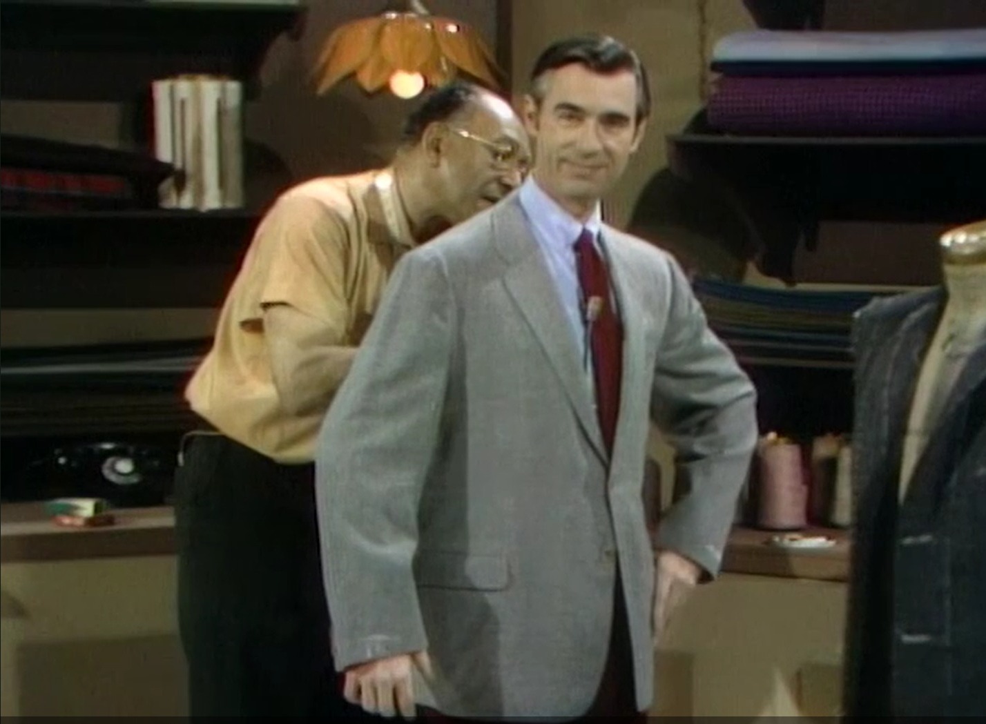 Mister - Mister Rogers talks about the size of clothing and takes a ...