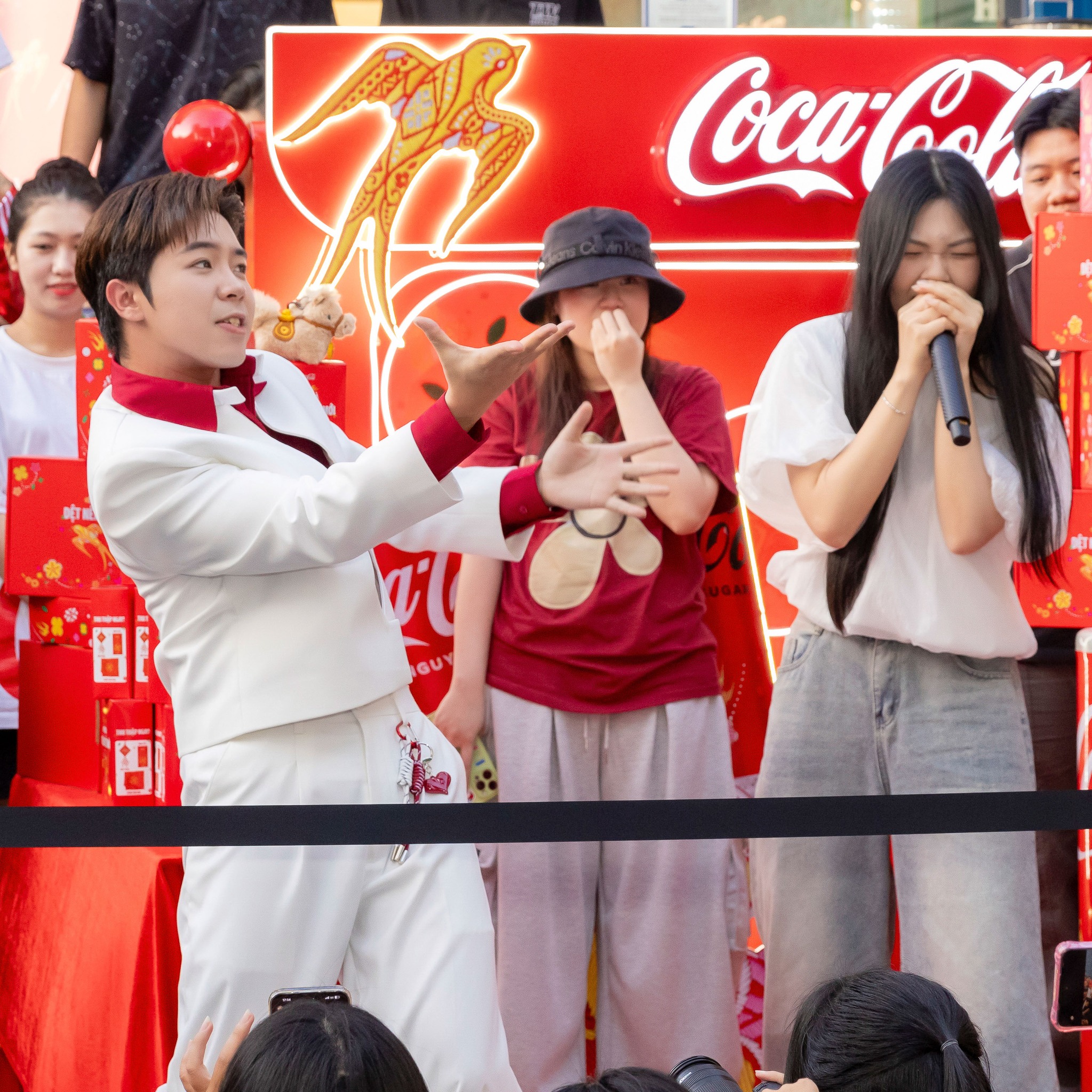 Coca-Cola - “RAPPER RĂNG THỎ” MASON NGUYỄN ĐÃ ĐẾN CÙNG CÁC... | Facebook