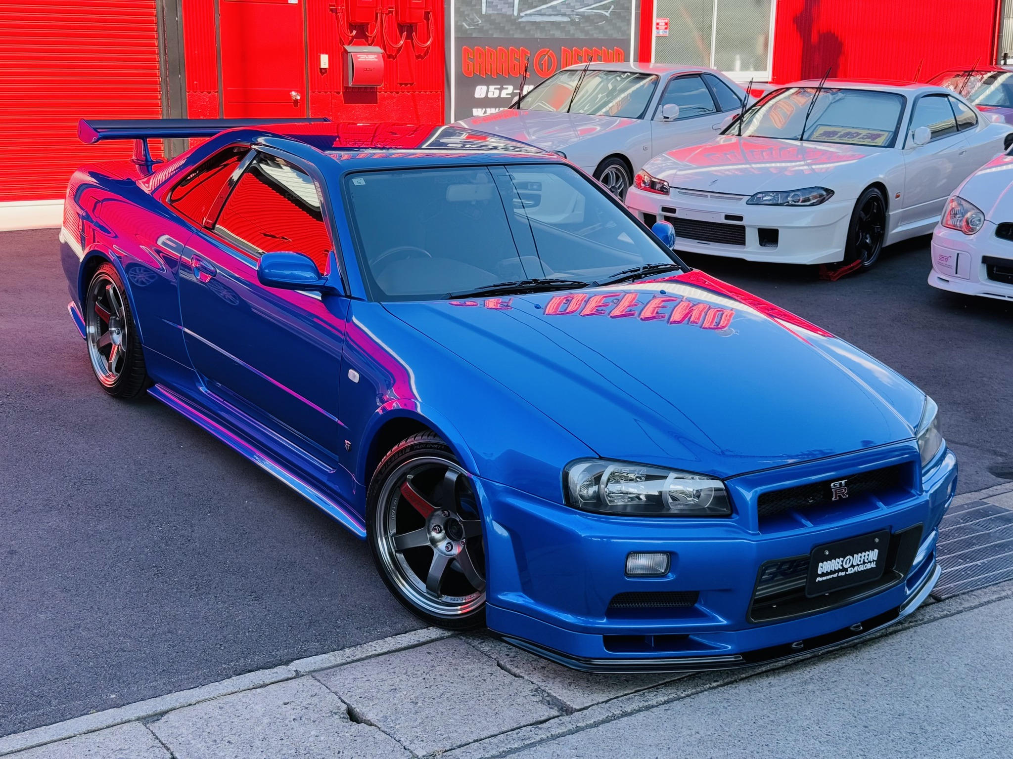 Nissan Skyline GT-R R34 VSPEC for sale! Year 1999. Factory  display picture 1