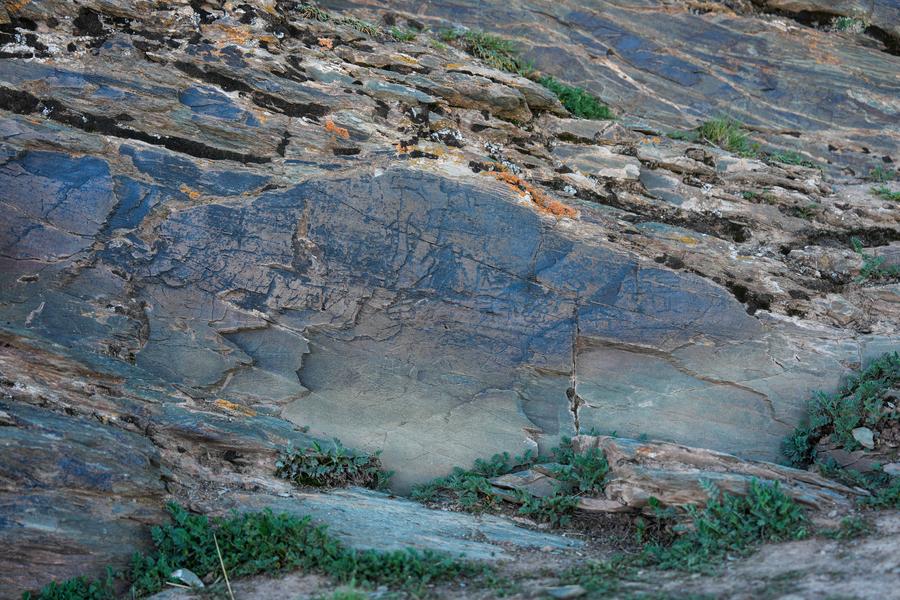 2,200-yr-old engraved stone discovery illuminates Chinese