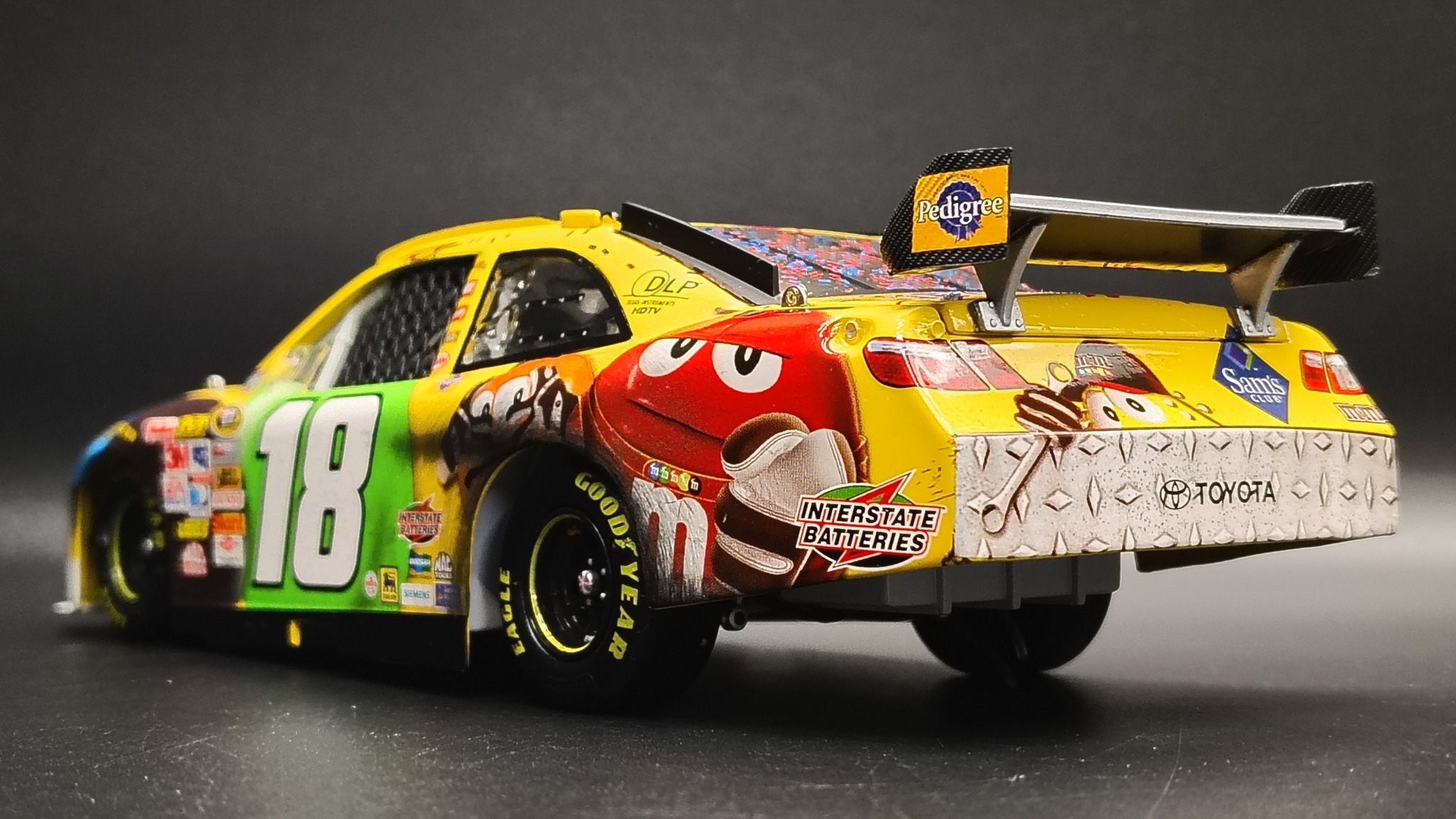 Kyle Busch 2008 Infineon win 1:24 diecast