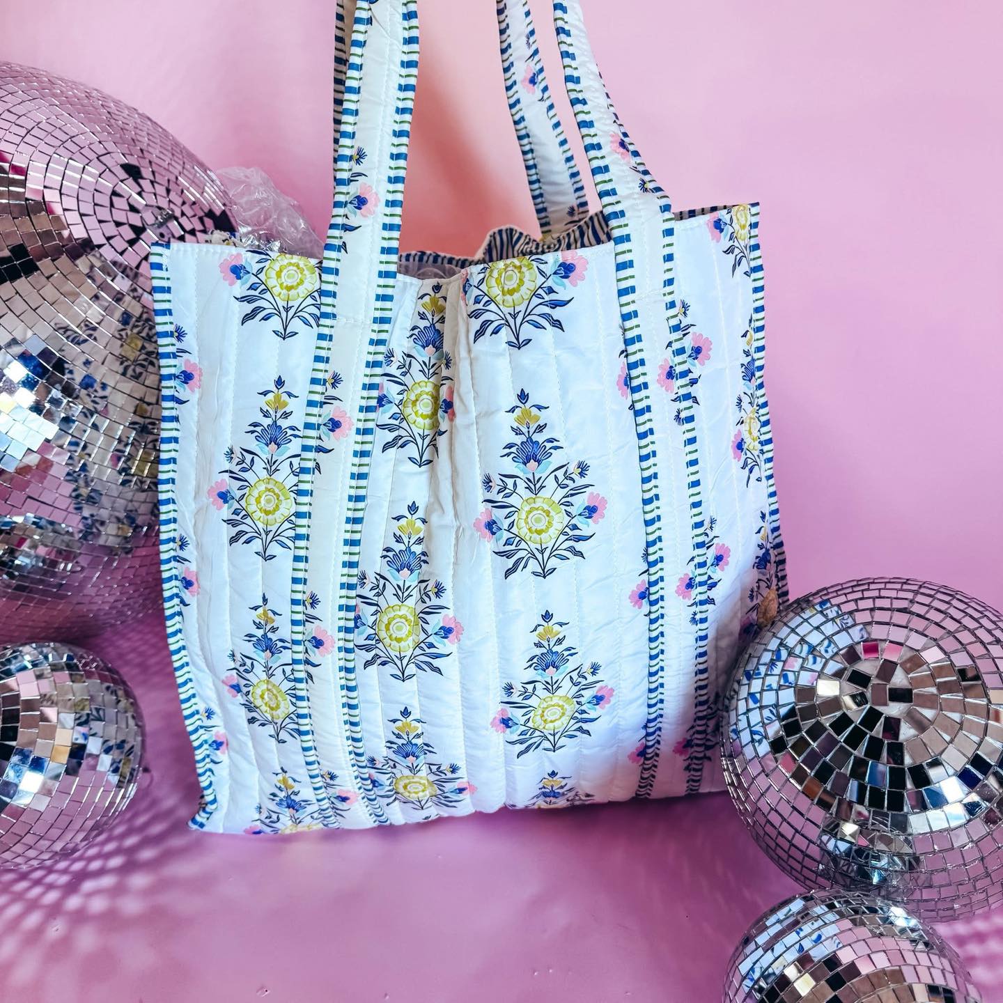 We are loving these new quilted bags!... - Violet Rhea & Co. | Facebook