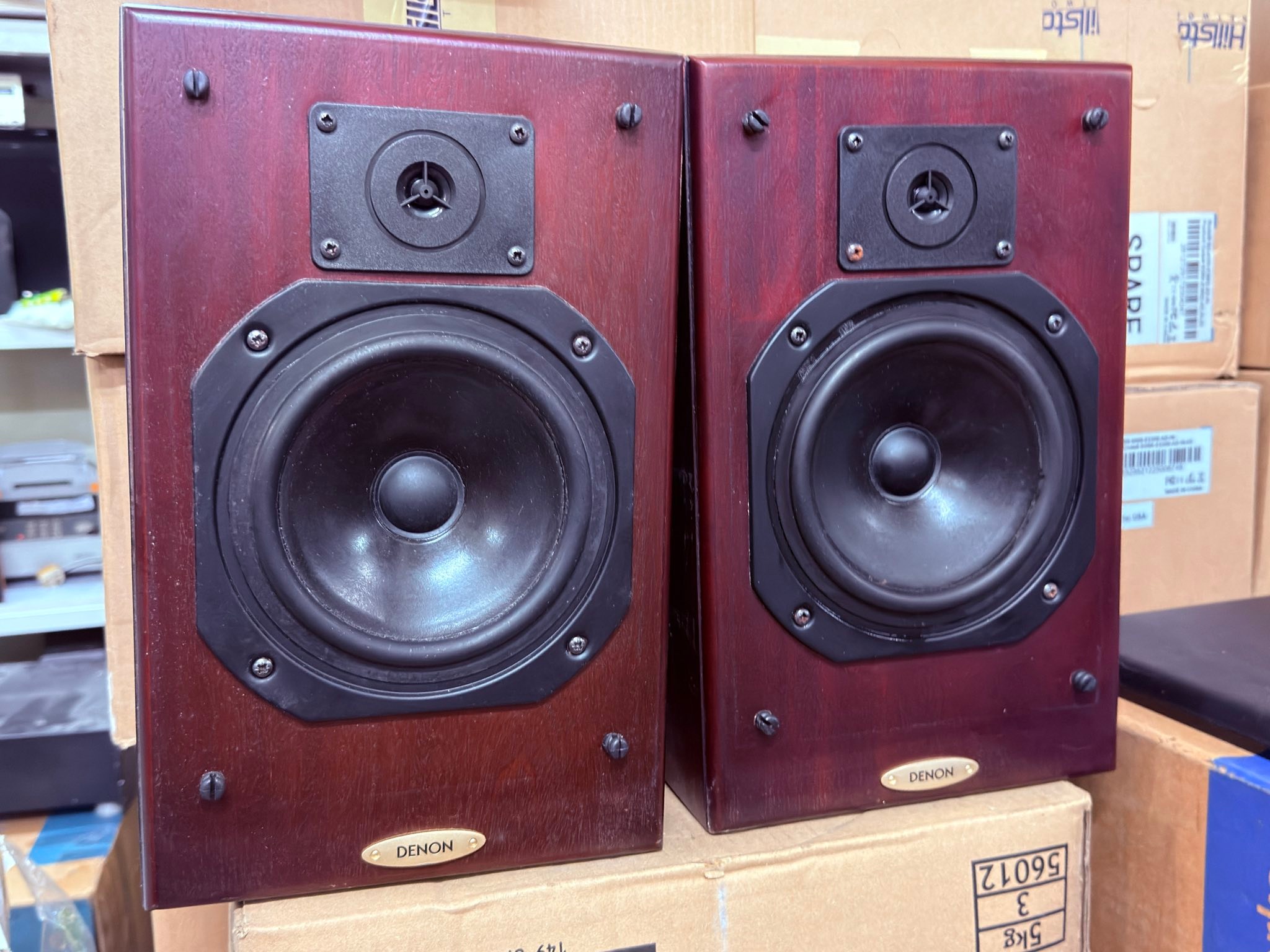 Denon SC E313 speakers $300/ pair 有意 Whatsapp 95059940 Joe