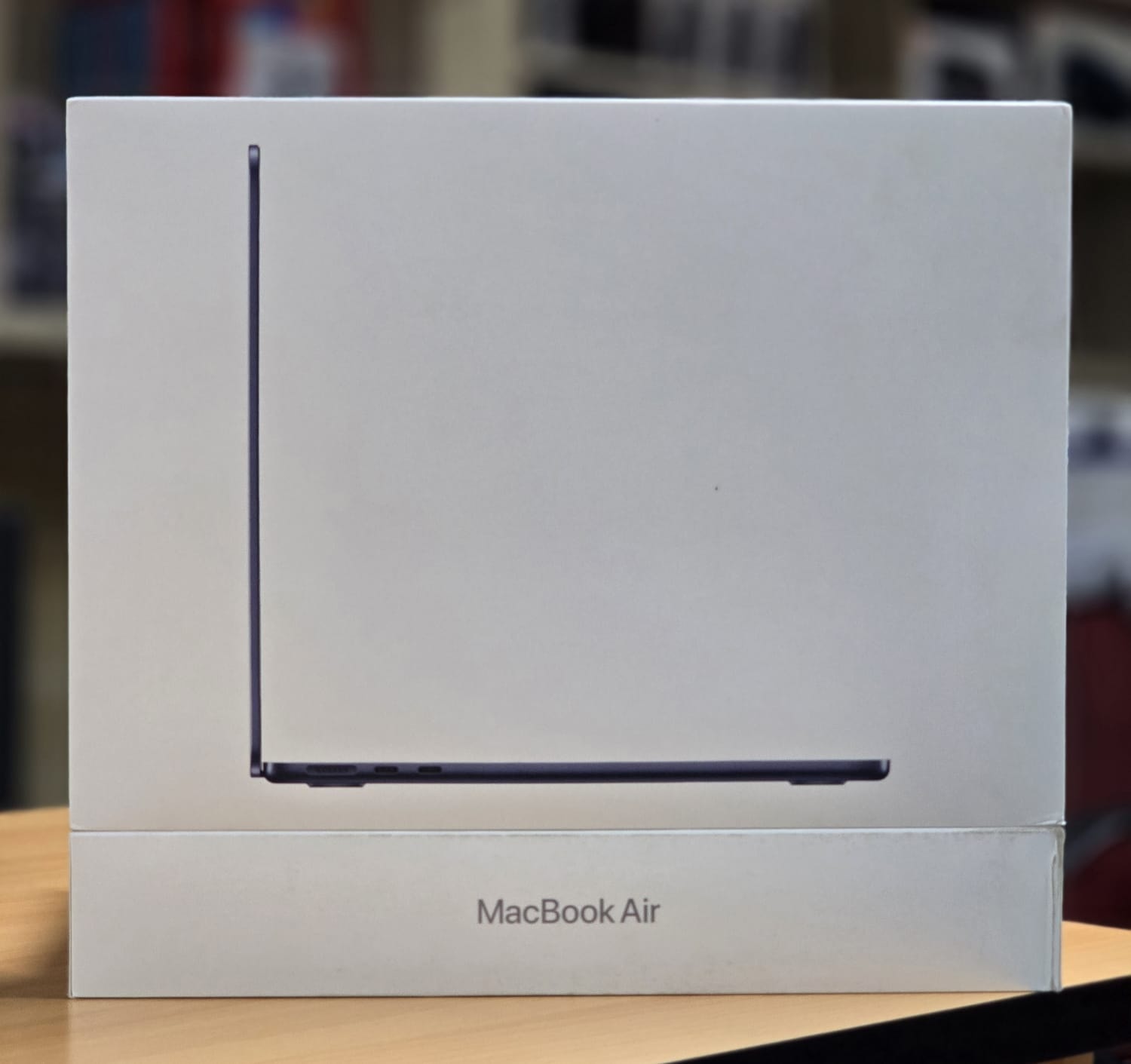Macbook Air 13-inch M1 chip? 13-inch Macbook Air M1 chip 