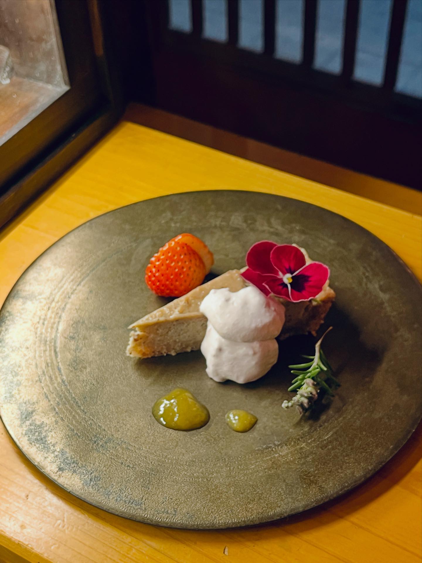 様時 -サマタイム- - 夏野菜が美味しいっ！ 様時のブッダボウル。 今週最後の営業日です😊 ランチ、ディナー、テイクアウトお待ちしてます ...