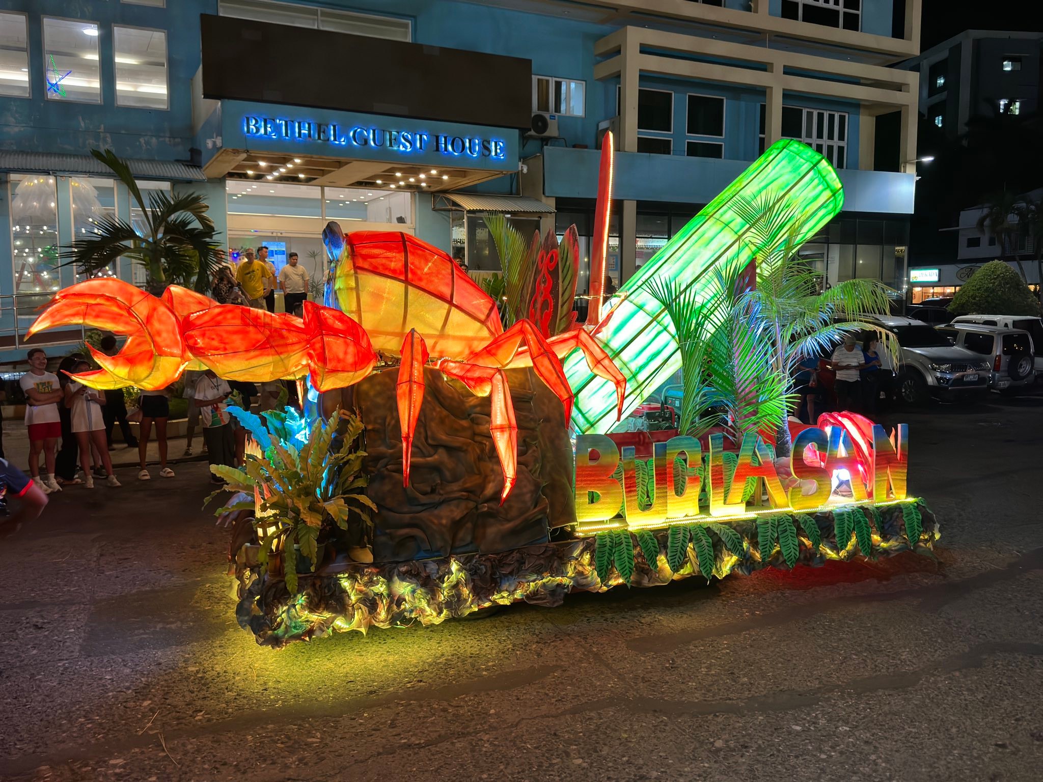 Buglasan - Buglasan Parada sa Kahayag (Parade of Lights) Float ...