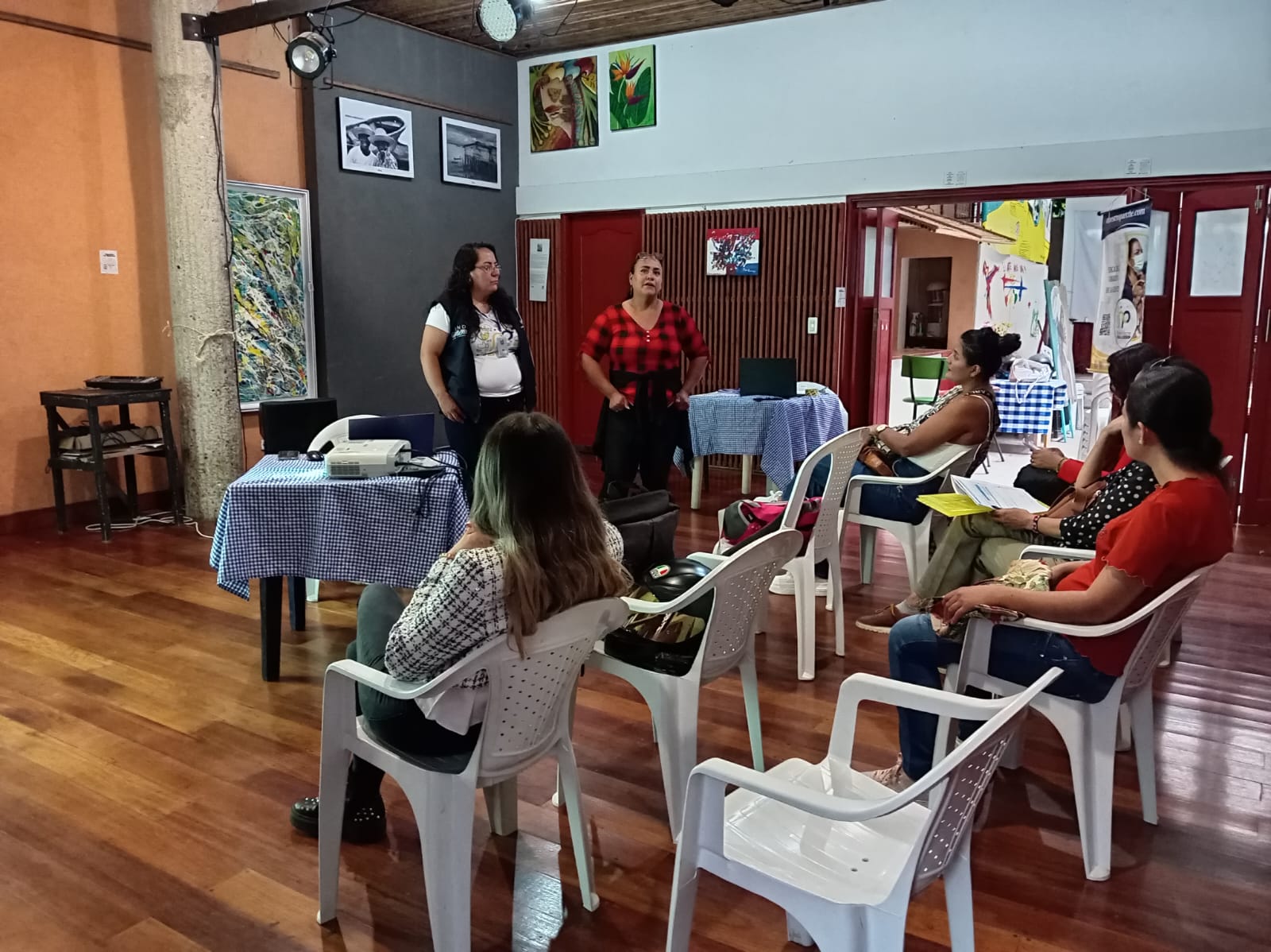 Eliza Romo Comunicadora