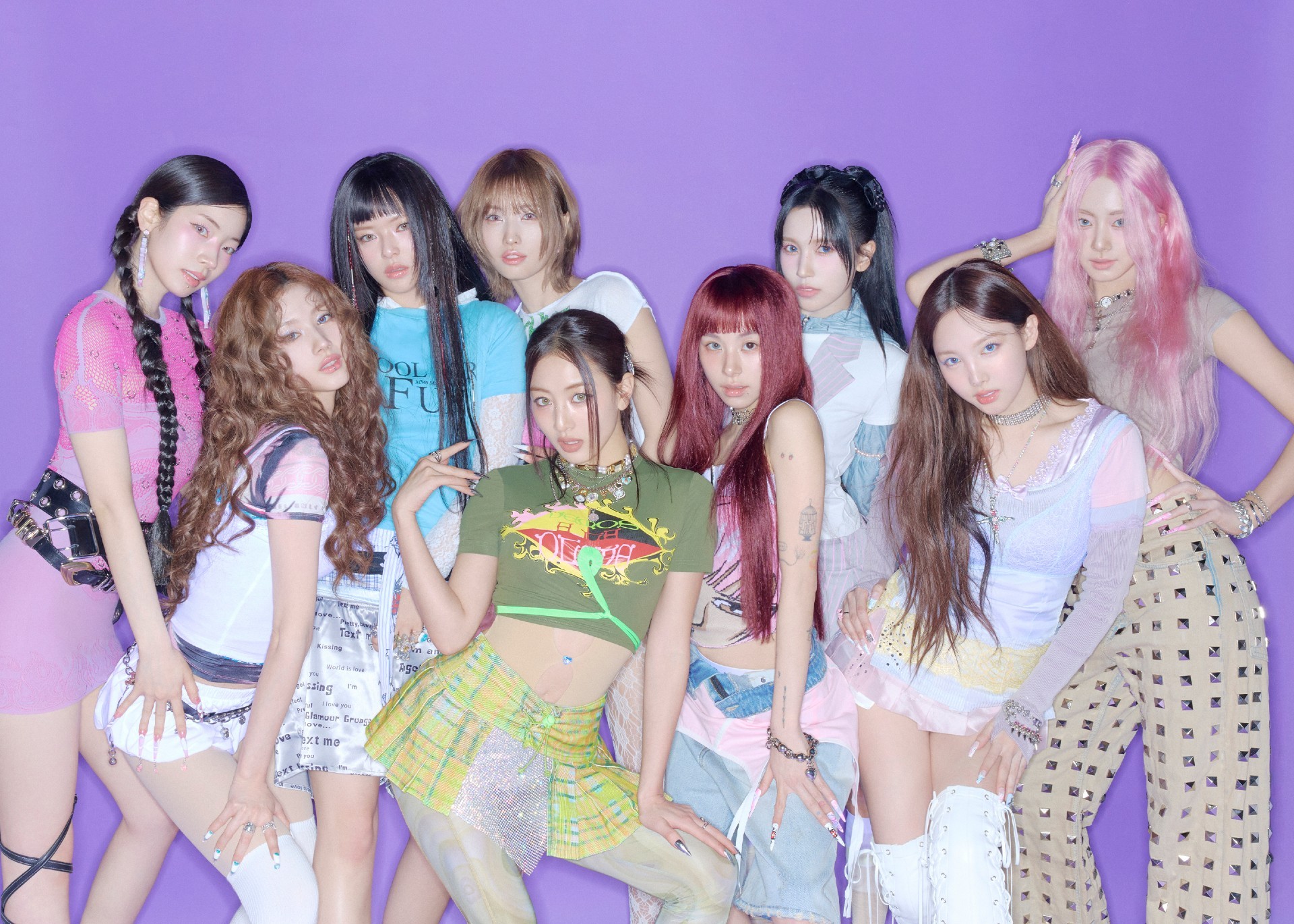 🔥 TWICE proving their hot popularity in Japan! ✨ TWICE's 6th
