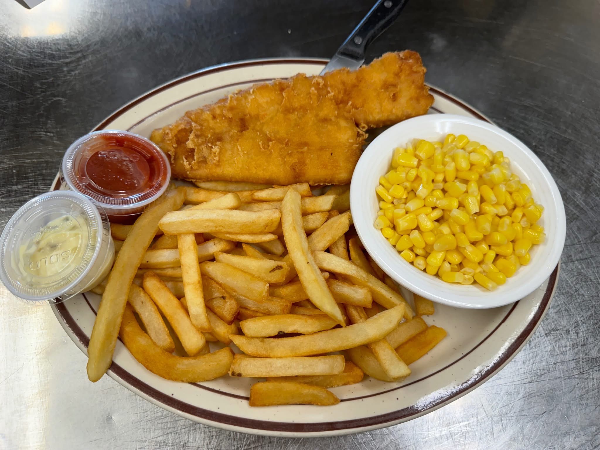 Thee Log Cabin Family Restaurant | Elderton PA