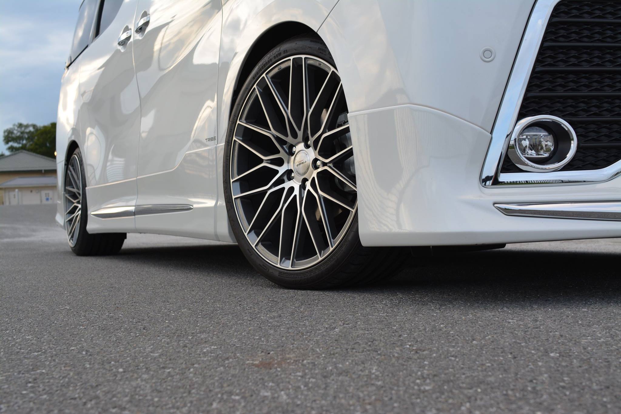 30アルファード ヴェルファイア TRIBE FORCE WHEELS MODEL M10 新品1台 