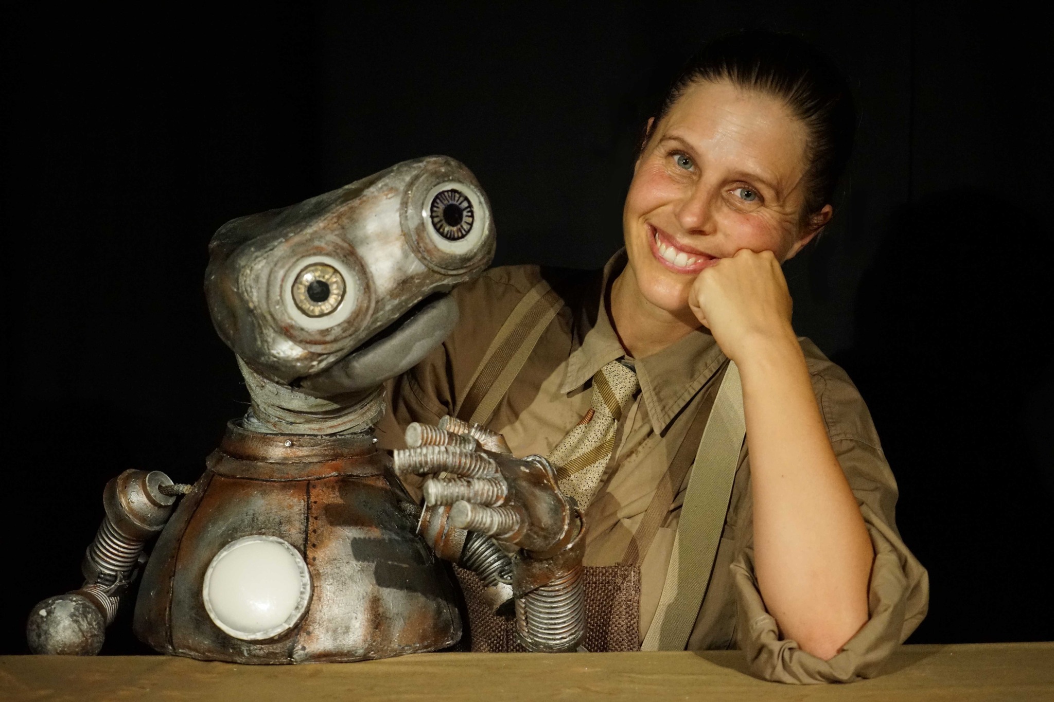 Orana - 🤖 Why Puppets? Why Now? Jenny Ellis believes puppets are ...
