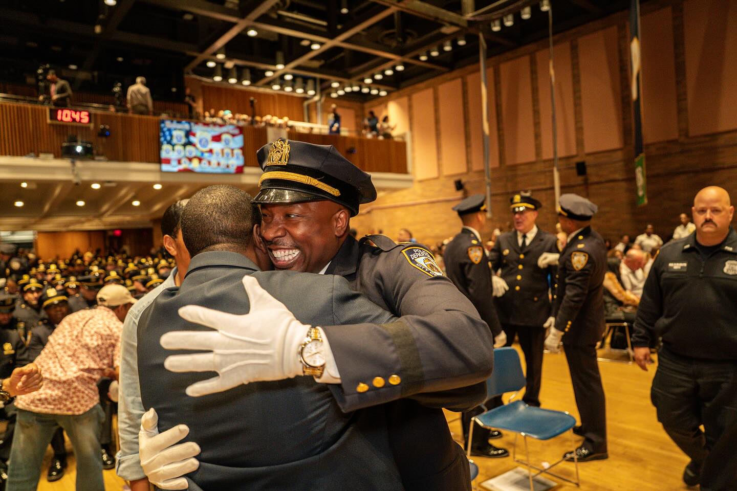 NYPD - Commissioner Kelly meets with the five police officers who ...
