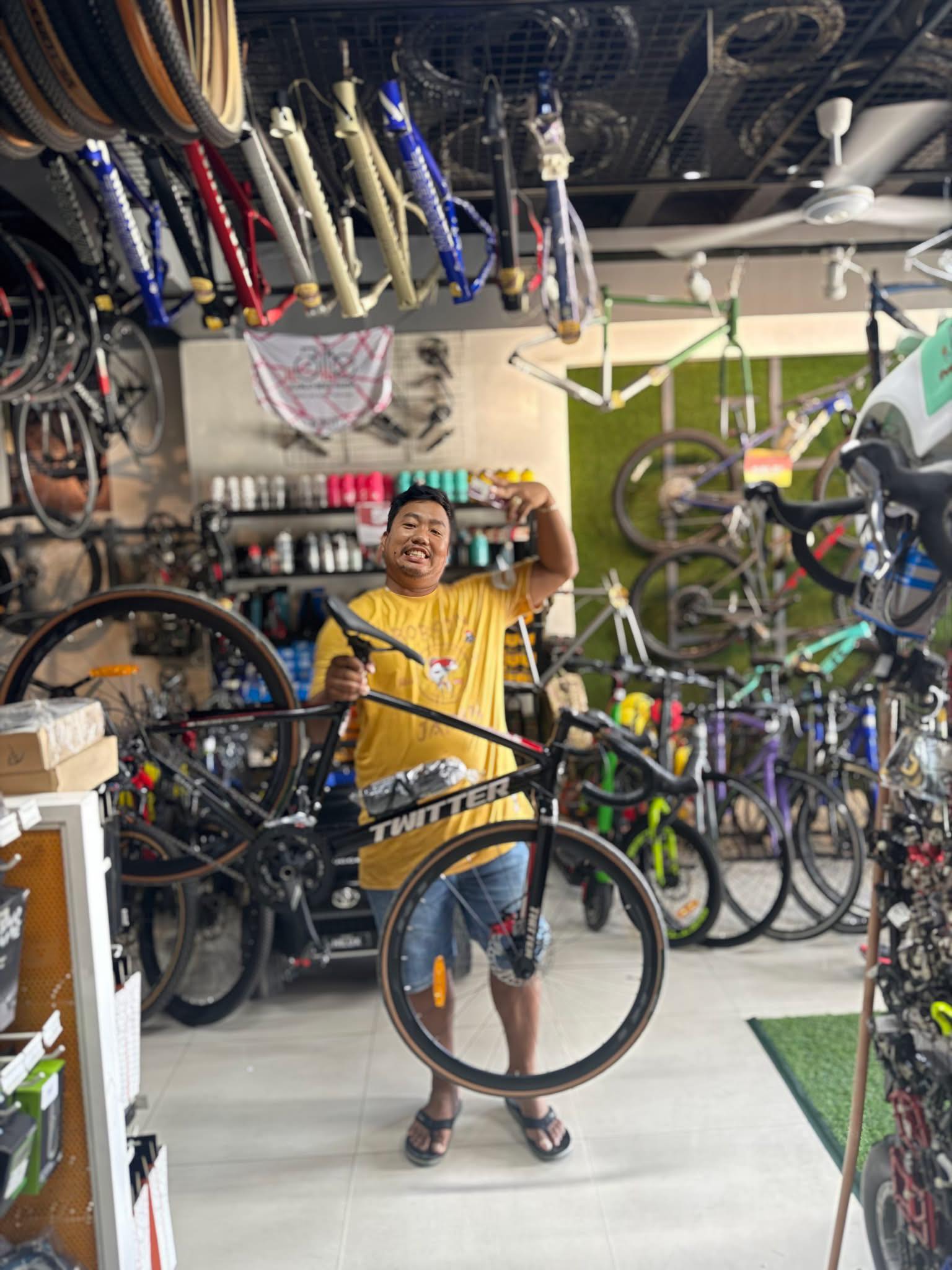 Iloilo Bike Shop - MARLIN 5 GEN 2 *Frame: Alpha Silver Aluminum, curved ...