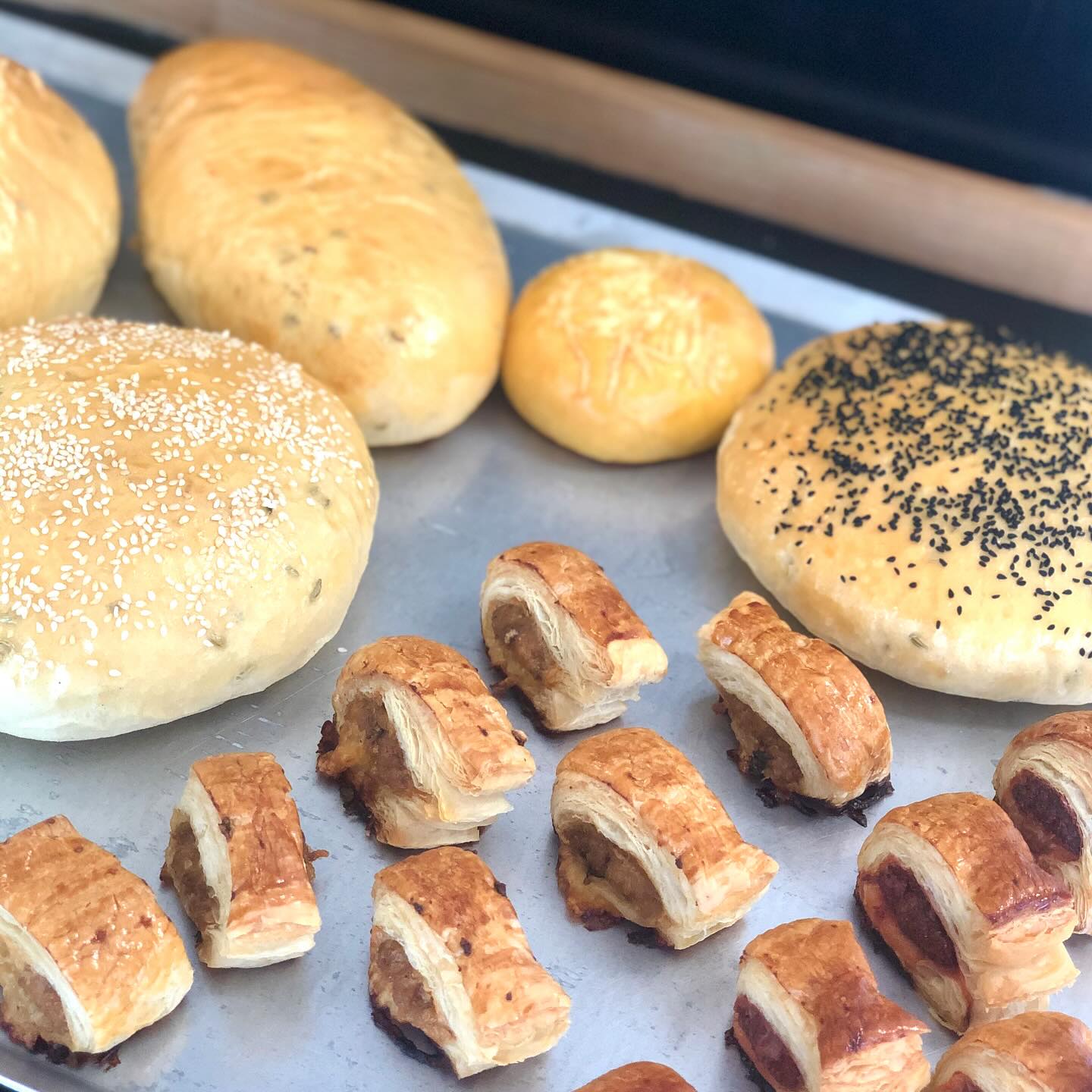 La Perla Pizzas et Pâtisseries - 𝘊𝘩𝘦𝘳𝘴 𝘤𝘭𝘪𝘦𝘯𝘵𝘴 𝘯𝘰𝘶𝘴 𝘴𝘦𝘳𝘰𝘯𝘴 𝘰𝘶𝘷𝘦𝘳𝘵 𝘦𝘯 ...