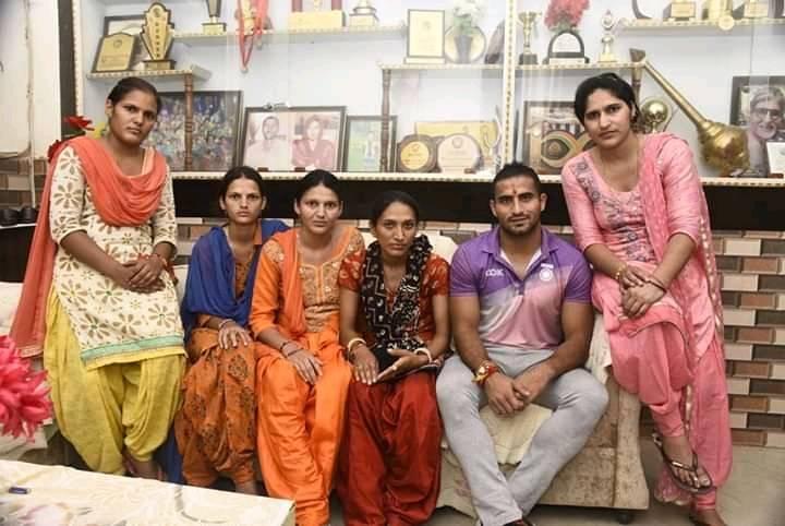 Kabaddi - Sandeep narwal celebrated Raksha Bandhan back in...