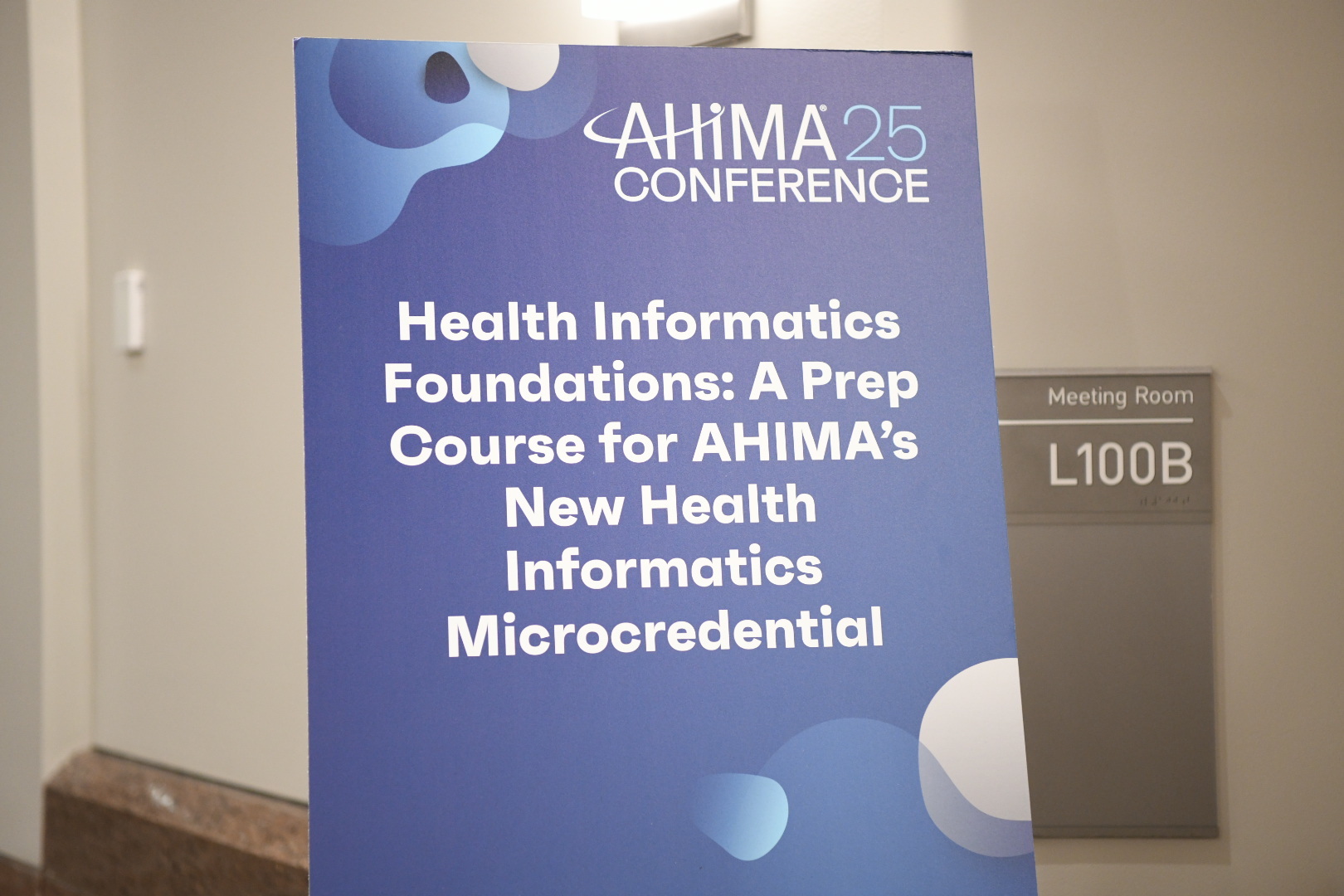 The learning continued this afternoon at #AHIMA25! 🌇 Attendees explored ...