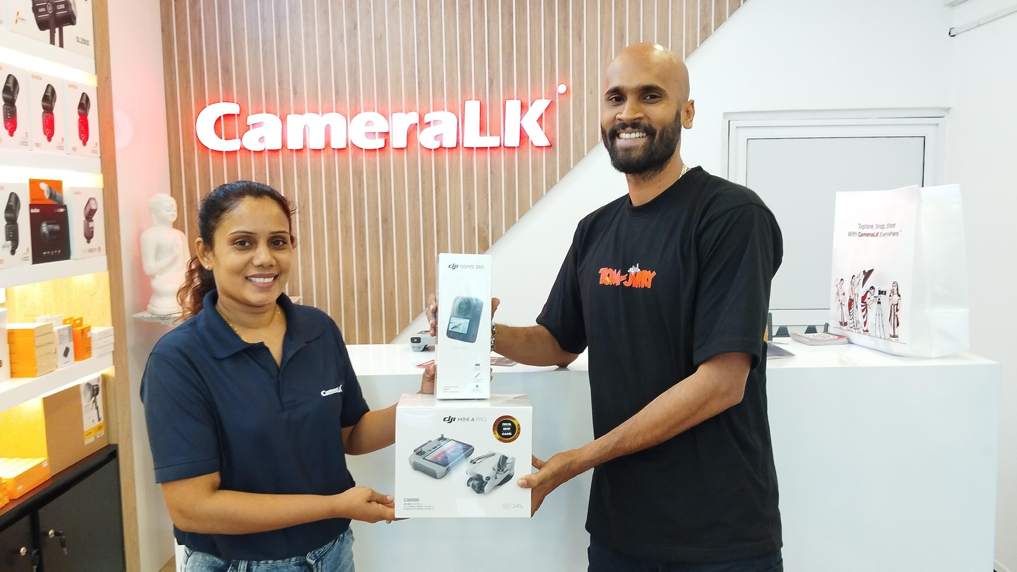 CameraLK Store - New showroom, new memories! 🏬🎉 Seeing our... | Facebook