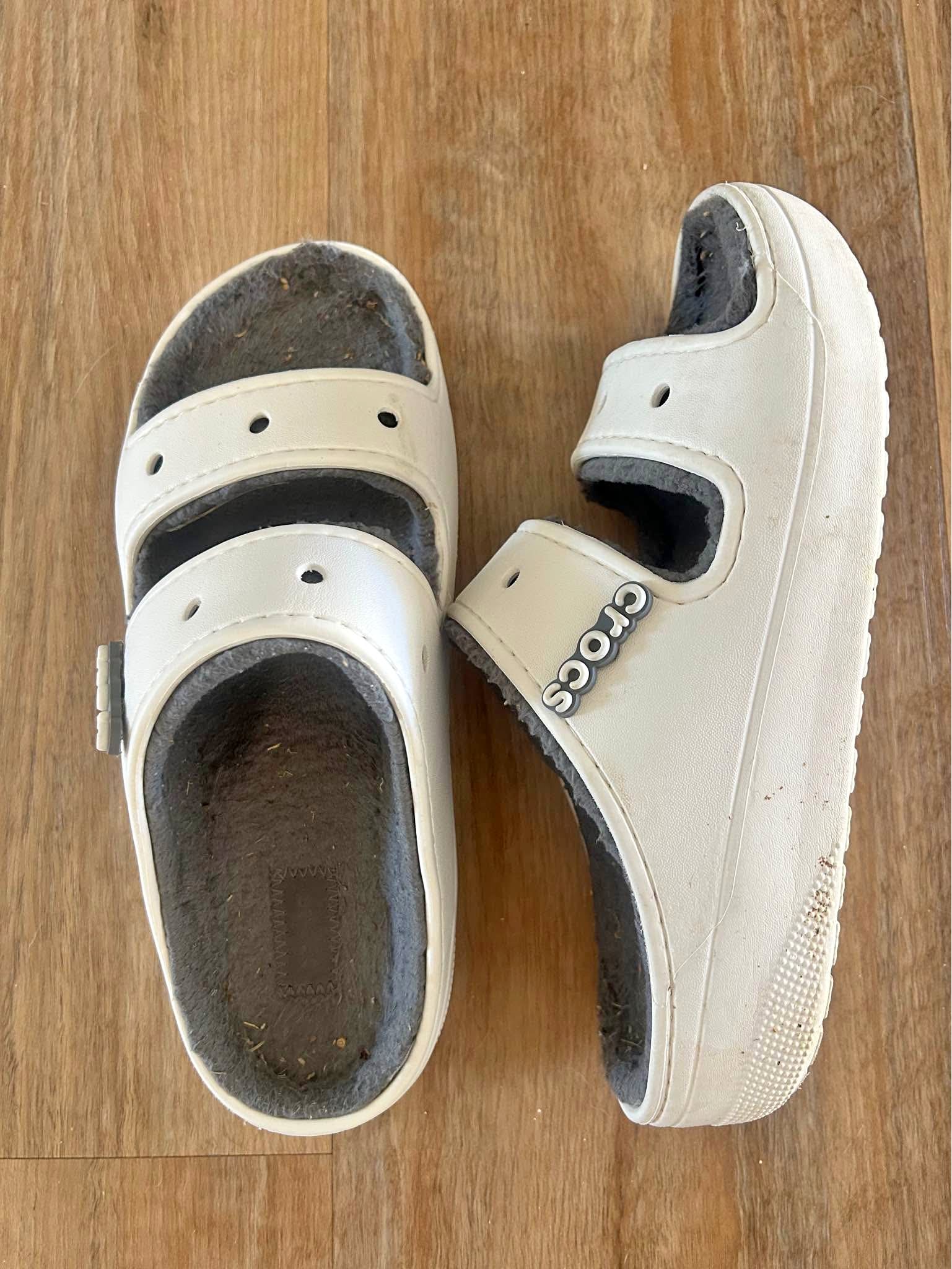 Crocs White Classic Slide W10 - Sandals & Flip Flops - Perth, Western ...