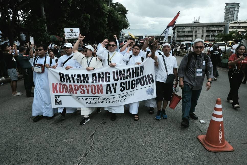 INQUIRER.net - LOOK: Cardinal Pablo Virgilio David, Bishop Colin ...