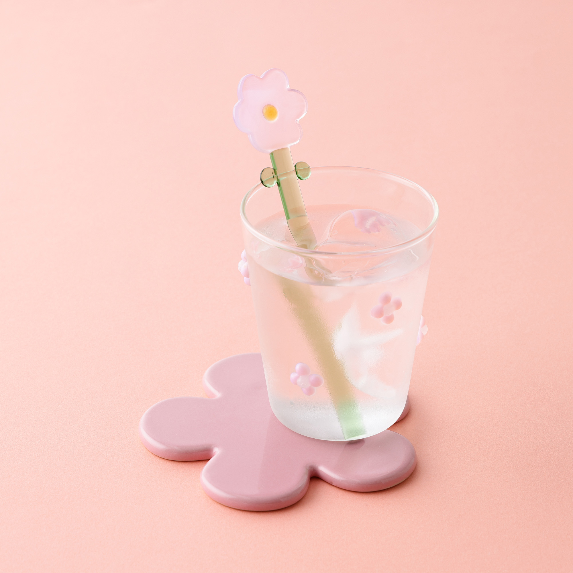 NEW✨】ティータイムをかわいく彩るマドラーをご紹介🌼 お花の形状が
