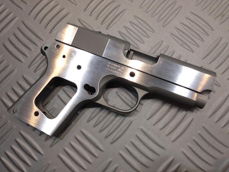 Vintage Pistols》 