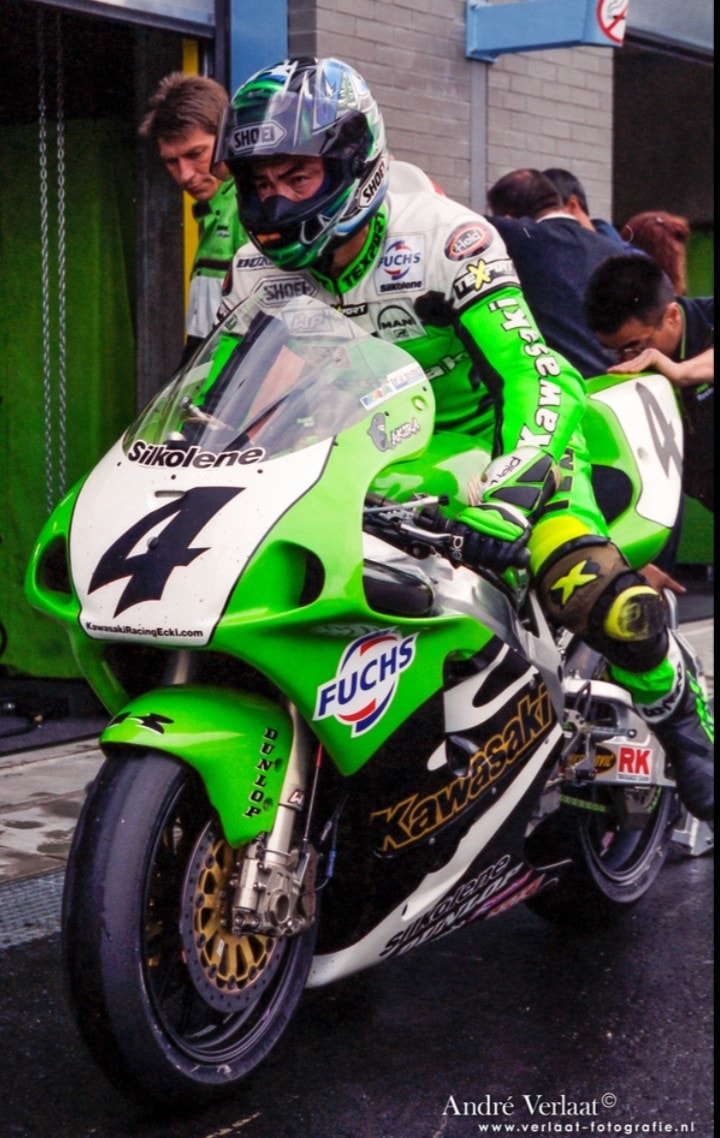 Akira Yanagawa Lucky Strike Kawasaki ZXR