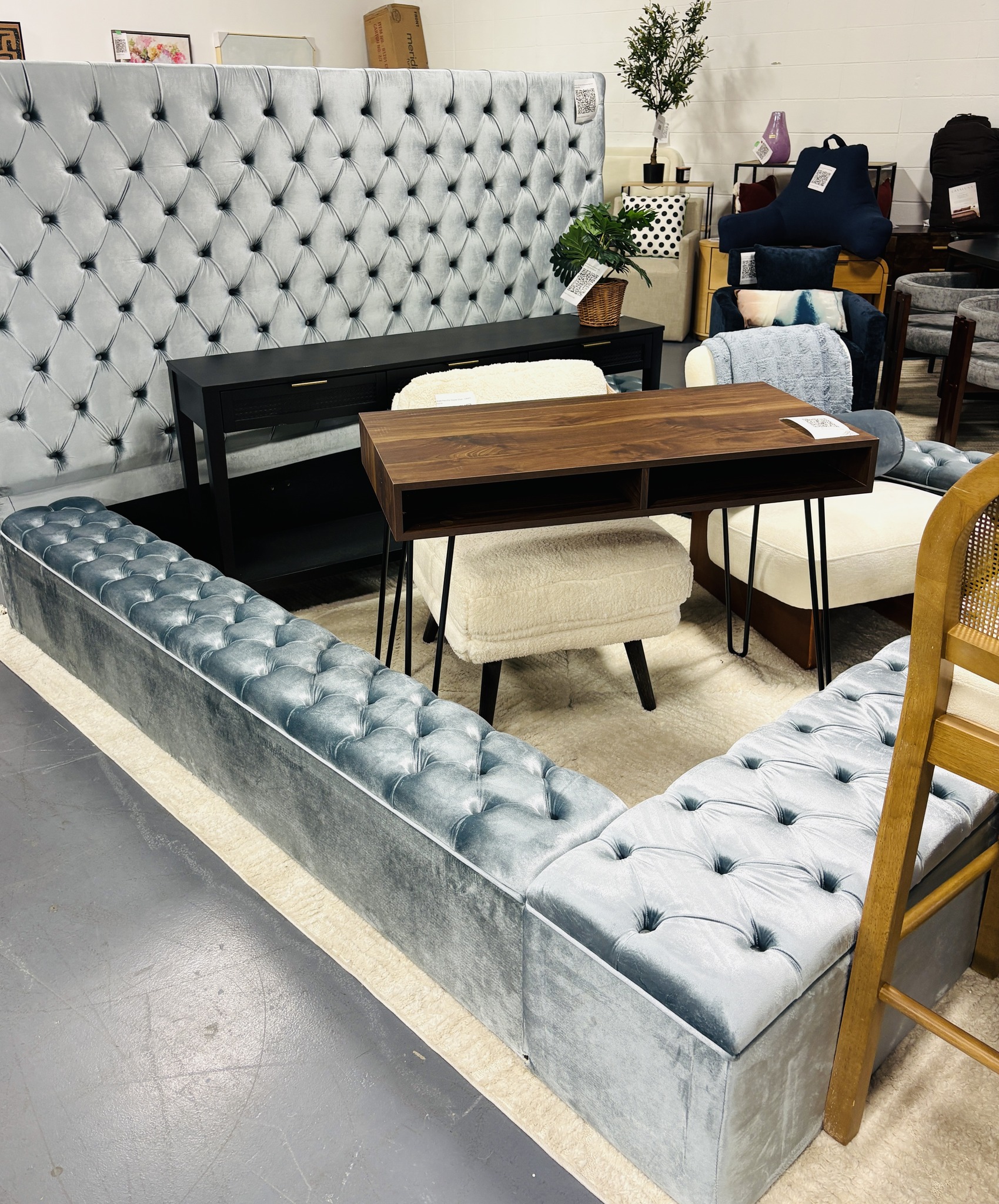 Salvage - https://salvagecoindy.com/collections/online-bin-sale ...