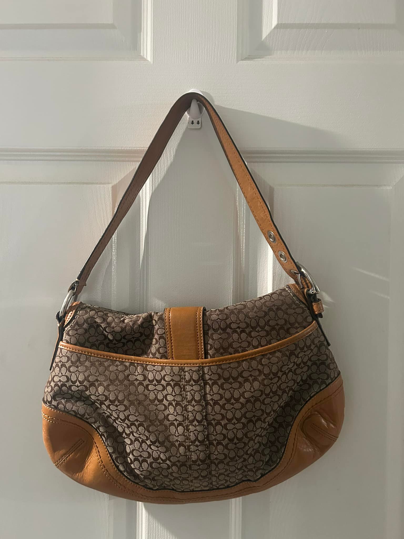 COACH Soho Signature Brown Leather Shoulder Hand Bag