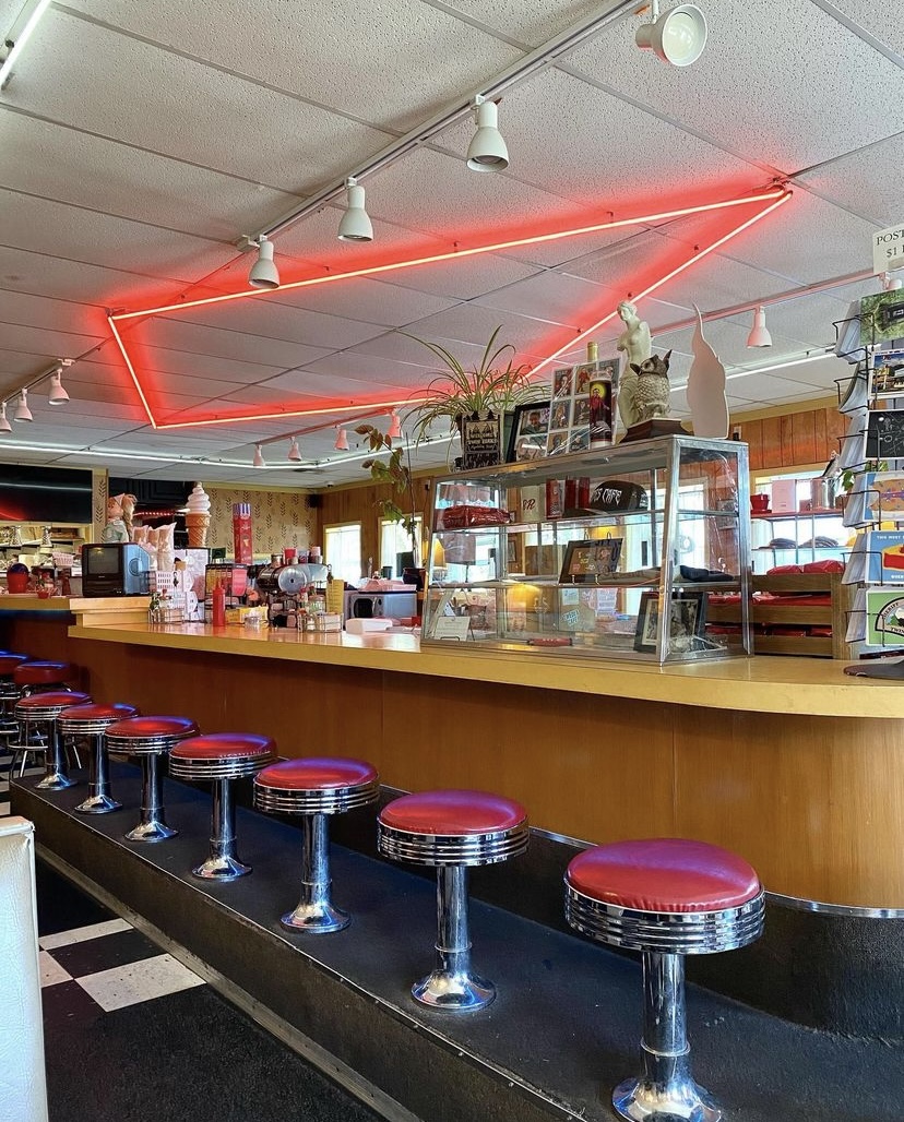 littlewing　クラシックダイナー Diners across Washington State serve up classic comfort dishes