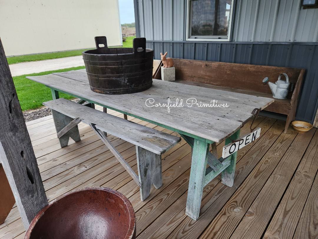 New shop pics. Cornfield Primitives 27662 Swartzwalder Millbury