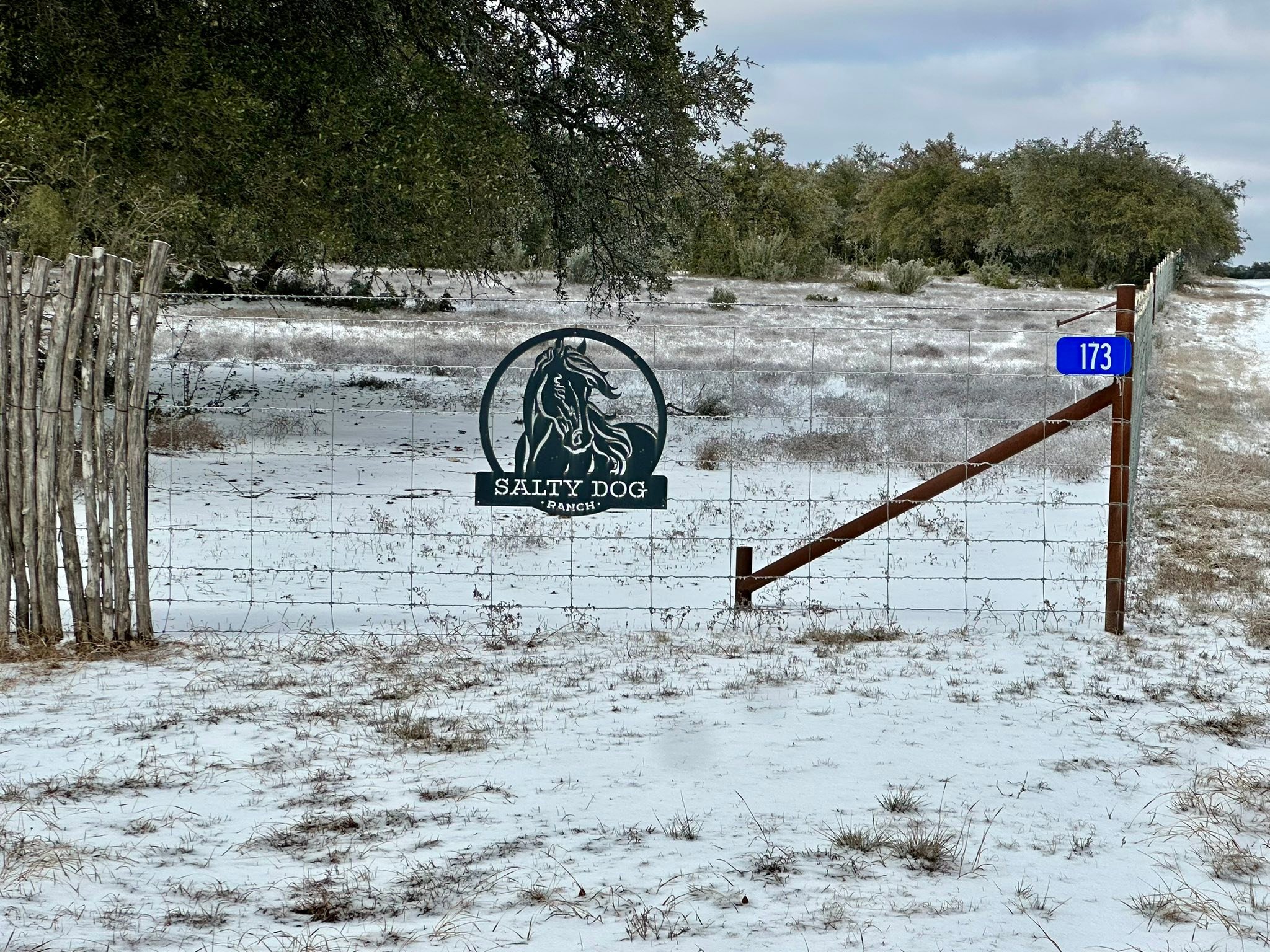 Salty Dog Ranch | Round Mountain TX