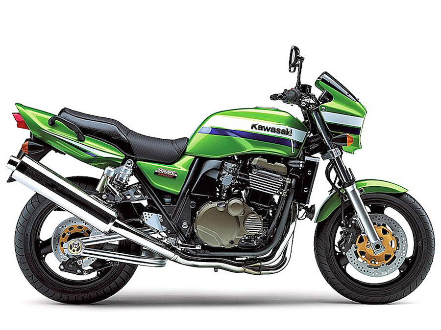 Share your thoughts on this build guys 👇 👇 2001 Kawasaki