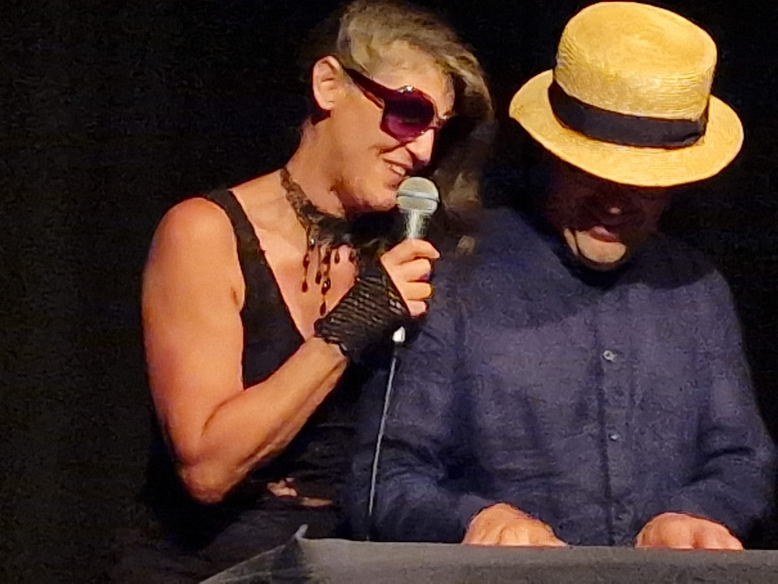 Martine Bousquet - Hervé Tirefort - créateur de Spectacles musicaux ...