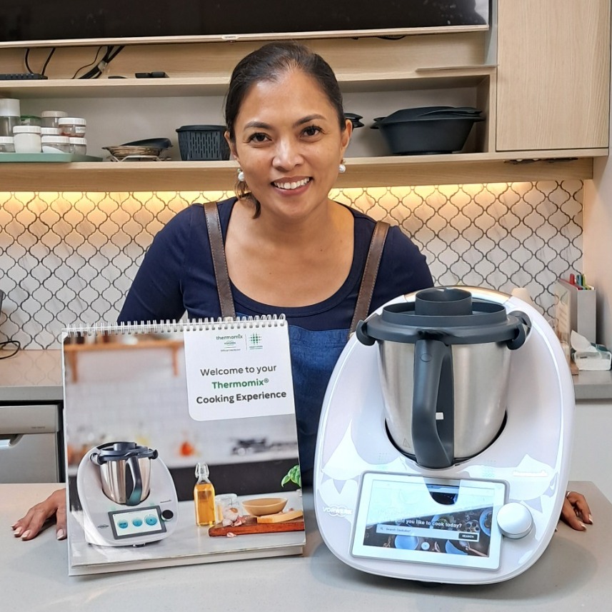 When a special friend comes to support your Cooking Experiences, you ...