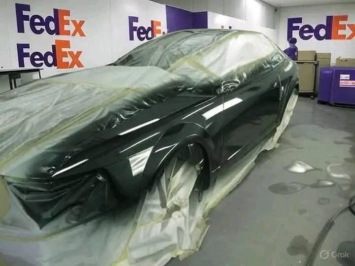 FedEx Paméla