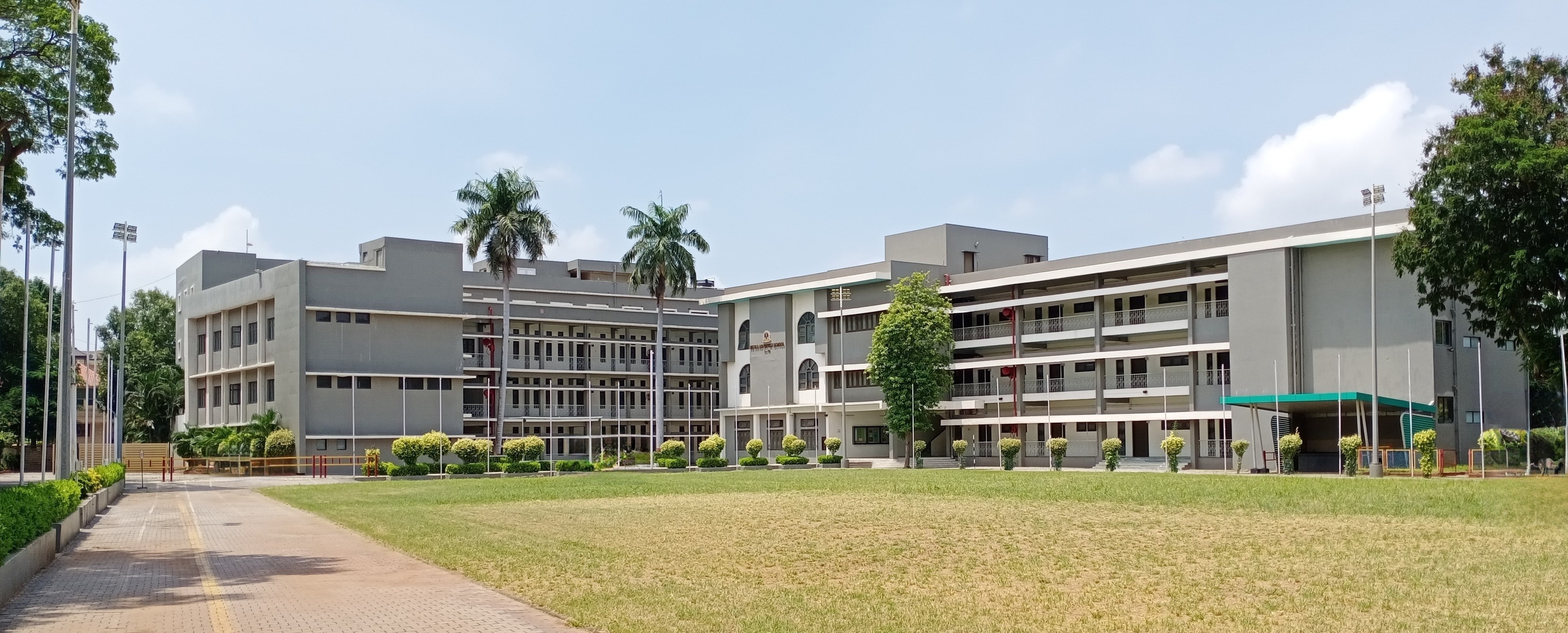 Metas Adventist School | Surat