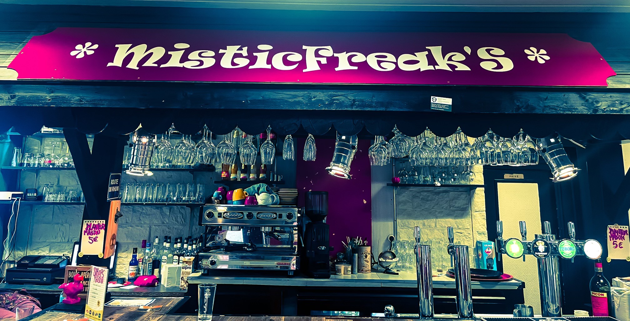 MisticFreak’s | Bernay