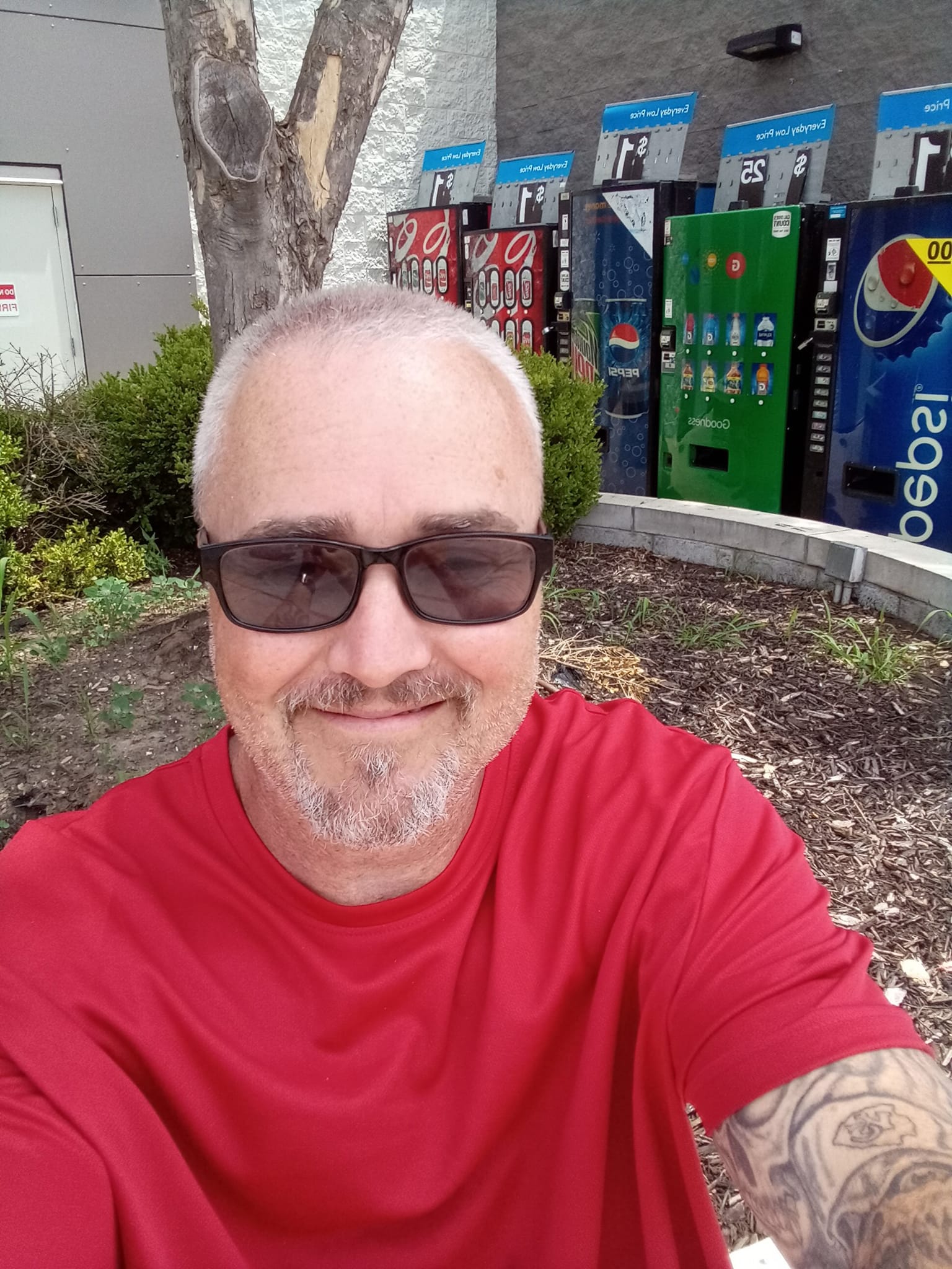 Ivan Ball (@ivan.ball.193987) • Facebook, Connect with friends