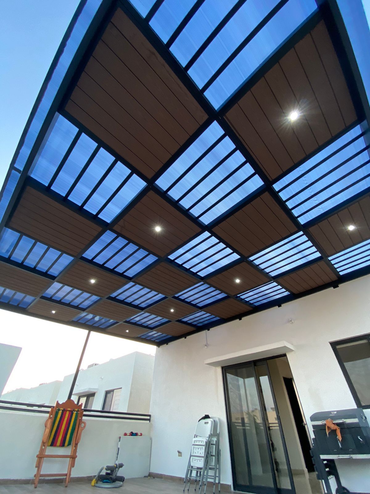 También manejamos techos de 🪵 Deck sintético 🔩Lámina galvanizada 🧱 ...